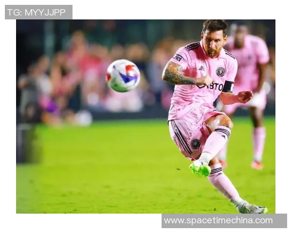 梅西带领阿根廷夺得世界杯后的传奇之路与足坛影响力分析 梅西带领阿根廷夺得世界杯后的传奇之路与足坛影响力分析