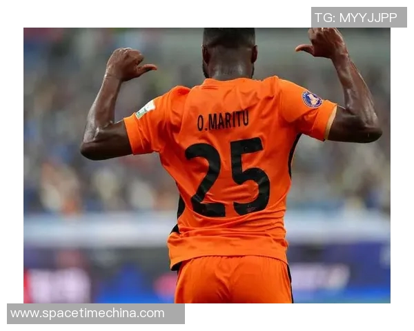 追溯足球历史那些身披25号战袍的传奇巨星与经典瞬间 追溯足球历史那些身披25号战袍的传奇巨星与经典瞬间