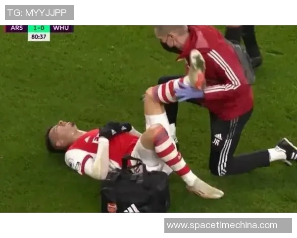 足球球星因抽筋突遭困扰 如何有效预防与缓解这一运动常见伤病